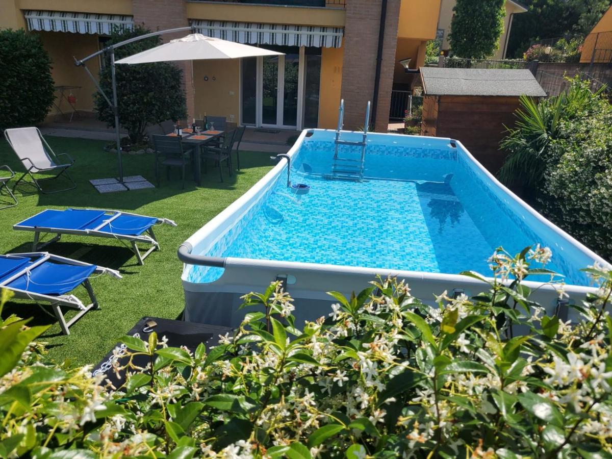 A Due Passi Dal Lago Colico Exterior photo
